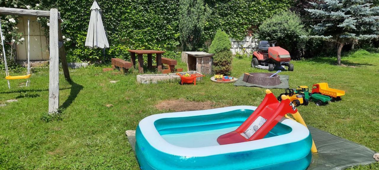 Podkrovi V Jihoceskem Statku Nemejice Dış mekan fotoğraf